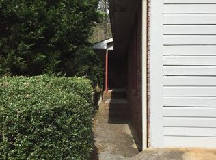 101 Lyndee Ln, Woodstock, GA 30188