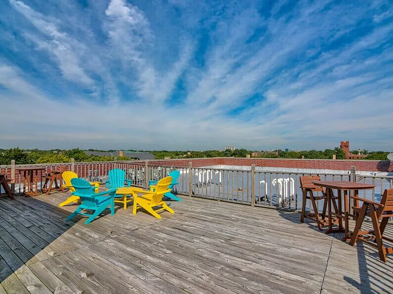 1412 W Morse Ave — Photo 4