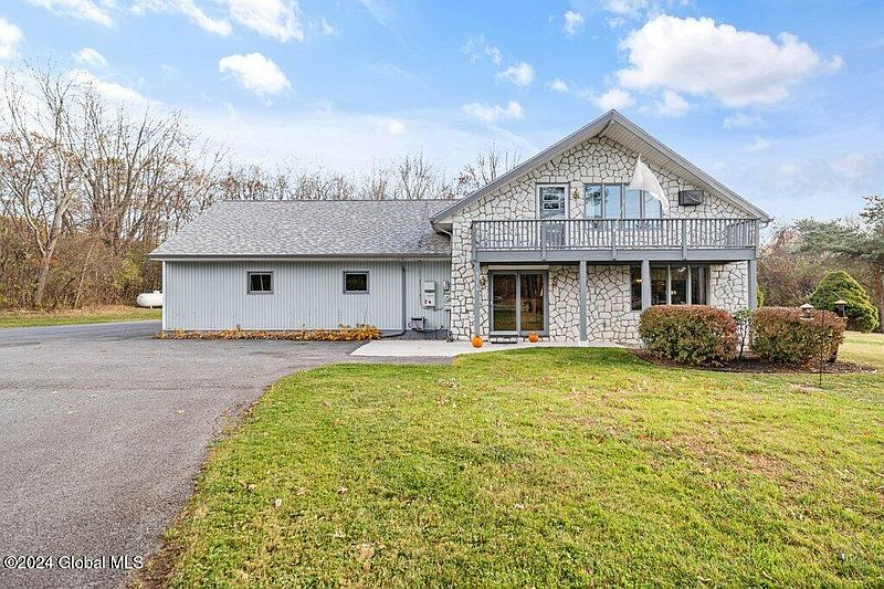 2nd image of 316 Wagner Road
