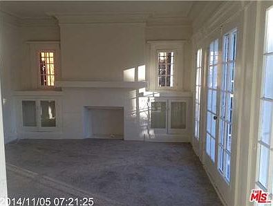 4th image of 735 S Berendo St