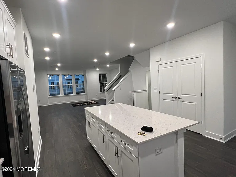 35 Crimson Dr — Photo 9