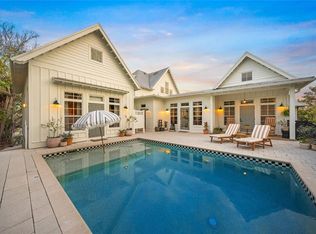689 Lands End Dr, Longboat Key, FL 34228