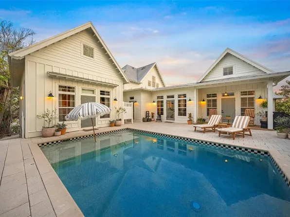 689 Lands End Dr, Longboat Key, FL 34228