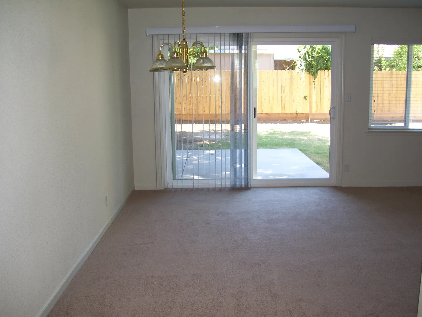 Affordable 3 bedroom home, recently remodeled w/ lots of upgrades. Please do not current disturb ... — Photo 4