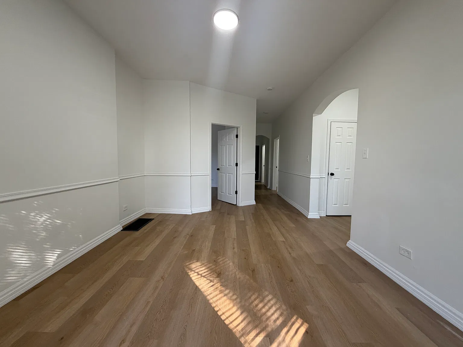 3 bed, 1100 sqft, $1,795 — Photo 3