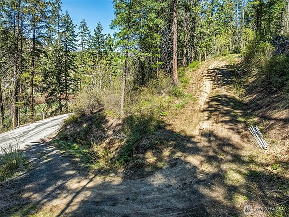 4th image of 8325 Taber Rd.