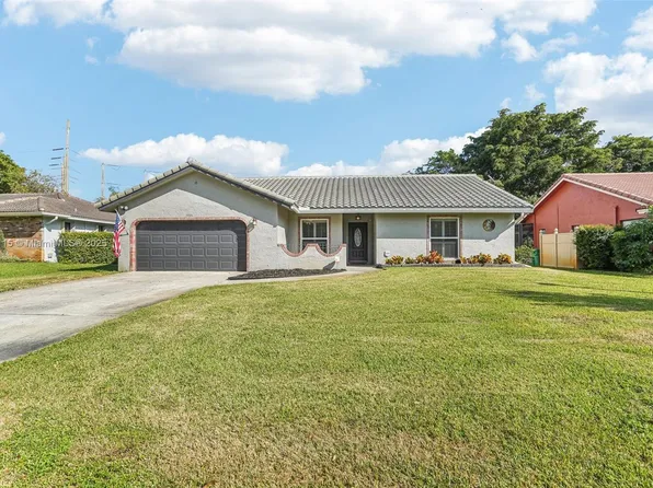 3935 NW 69th Ter, Pompano Beach, FL 33065