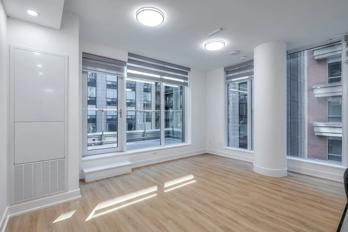15 Mercer St- 622 — Photo 3