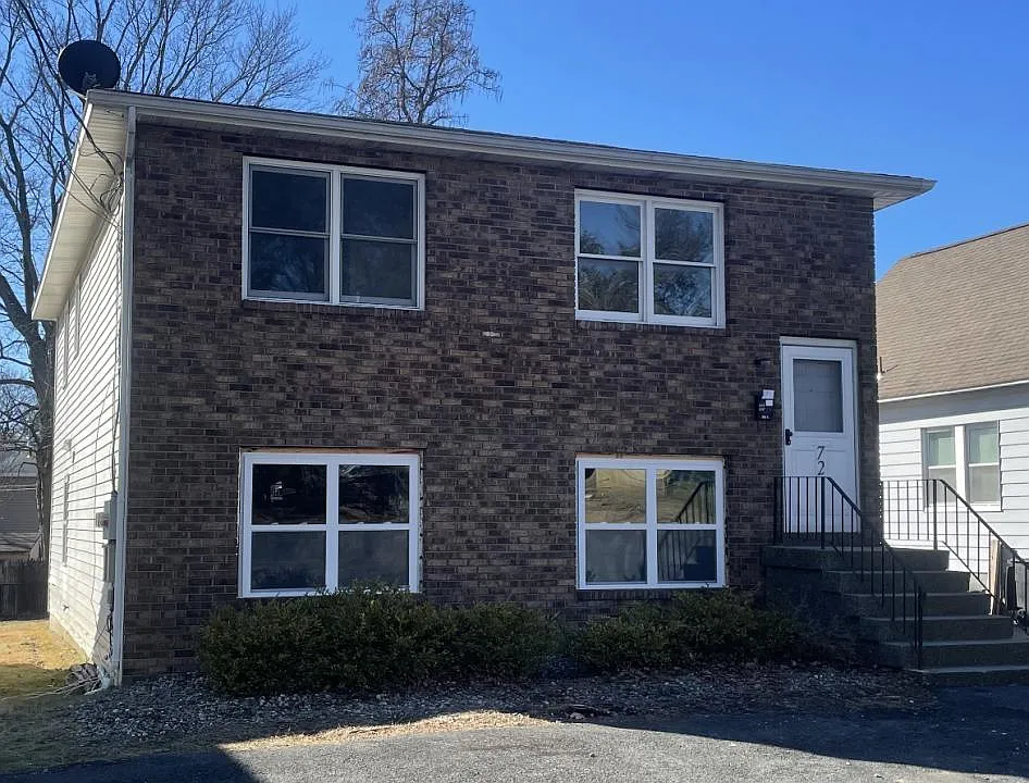 72 Maplewood Ave #1