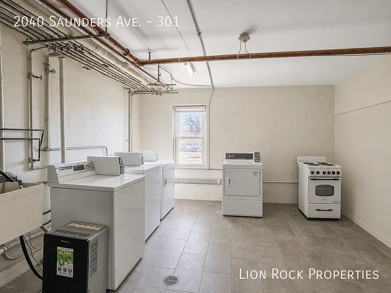 2040 Saunders Ave #301 — Photo 7