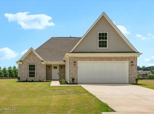7657 Ridgefield Dr, Horn Lake, MS 38637