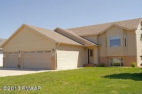 1st image of 857 16th Ave W