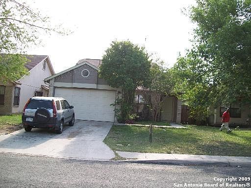 2nd image of 10303 Canton Field Dr