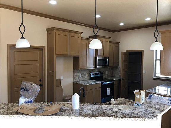 4th image of 3208 Arrow Creek Dr