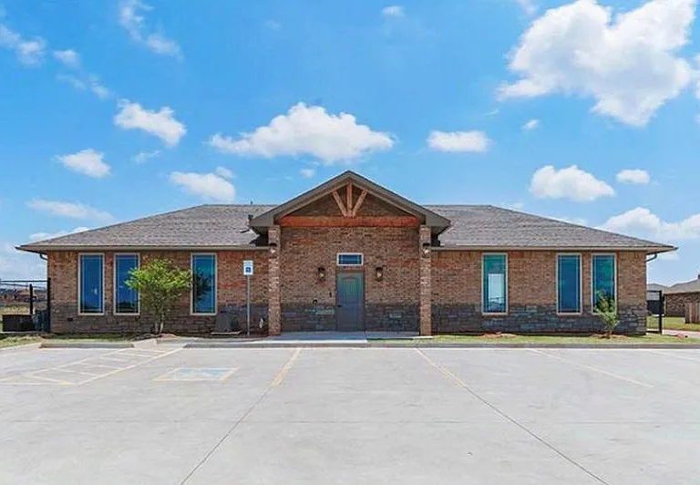 Club House.