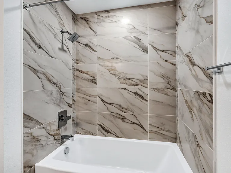 5210-5232 SE Rinearson Rd #5230 — Photo 14