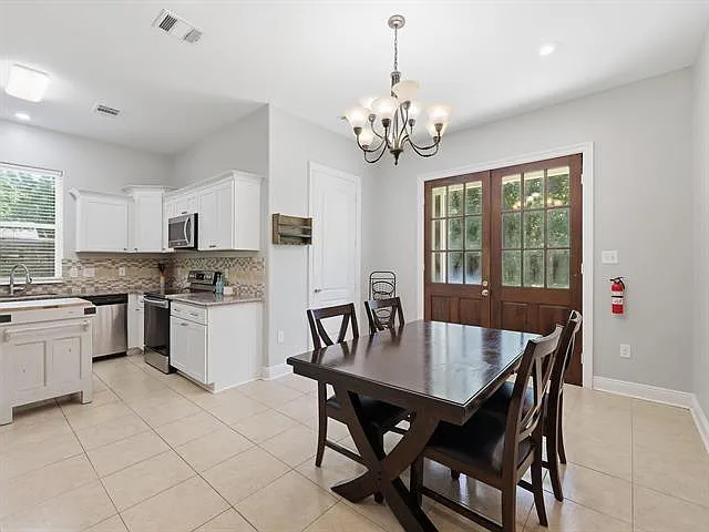 4261 Carlene — Photo 11