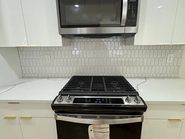 43 Withington St #4A — Photo 4