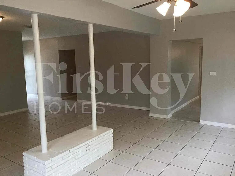 980 NW 182nd St — Photo 6