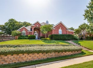 3921 Parker Oaks Dr, Arlington, TX 76016