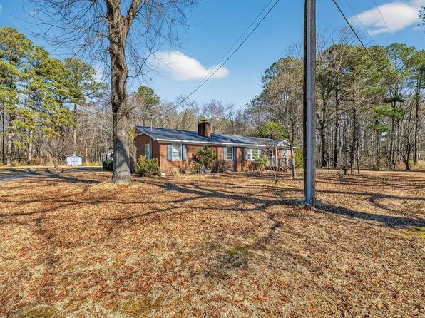 121 Old Moore Rd, Selma, NC 27576