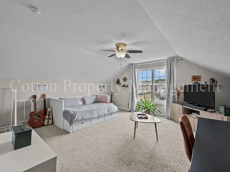 508 Azalea Dr — Photo 10