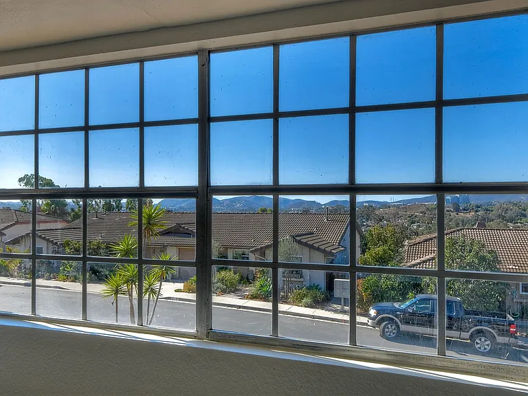 1252 Soria Gln — Photo 26