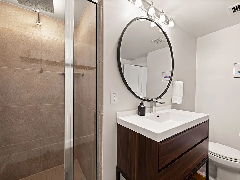 916 G St NW #903 — Photo 32