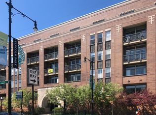 1350 W Fullerton Ave APT 204, Chicago, IL 60614