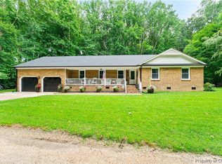 18016 Days Point Rd, Smithfield, VA 23430