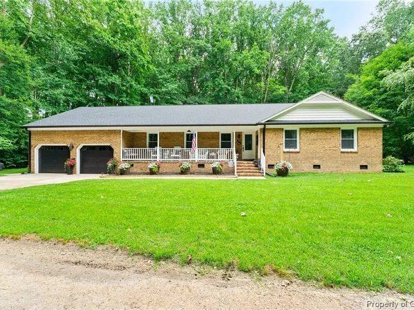 18016 Days Point Rd, Smithfield, VA 23430