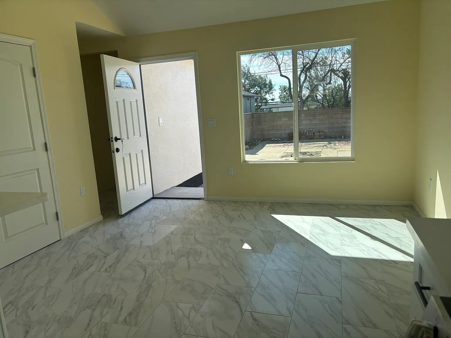Genoa Way, Upland — Photo 3