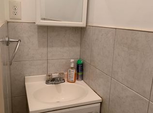 32-85 35th St #1, Astoria, NY 11106