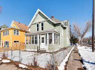 861 Thomas Ave, Saint Paul, MN 55104
