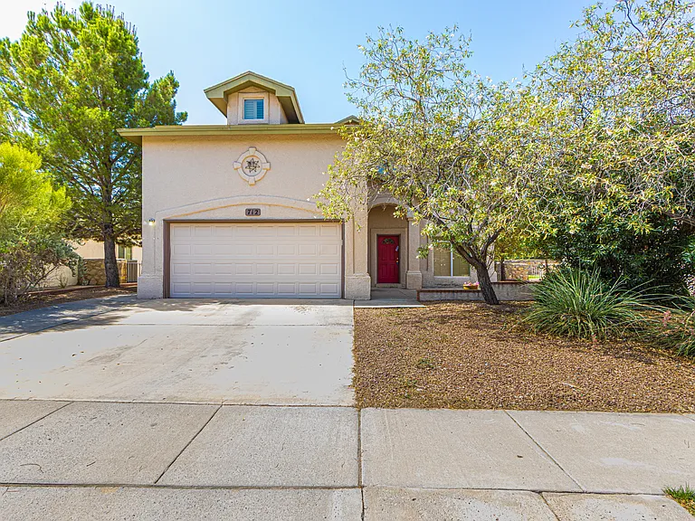 712 Laramie River Ave — Photo 1