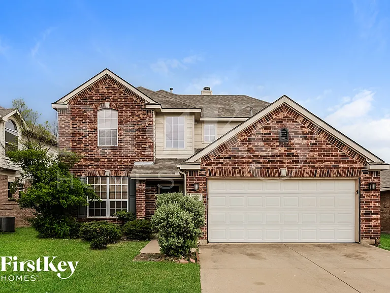 4532 Fir Dr — Photo 1