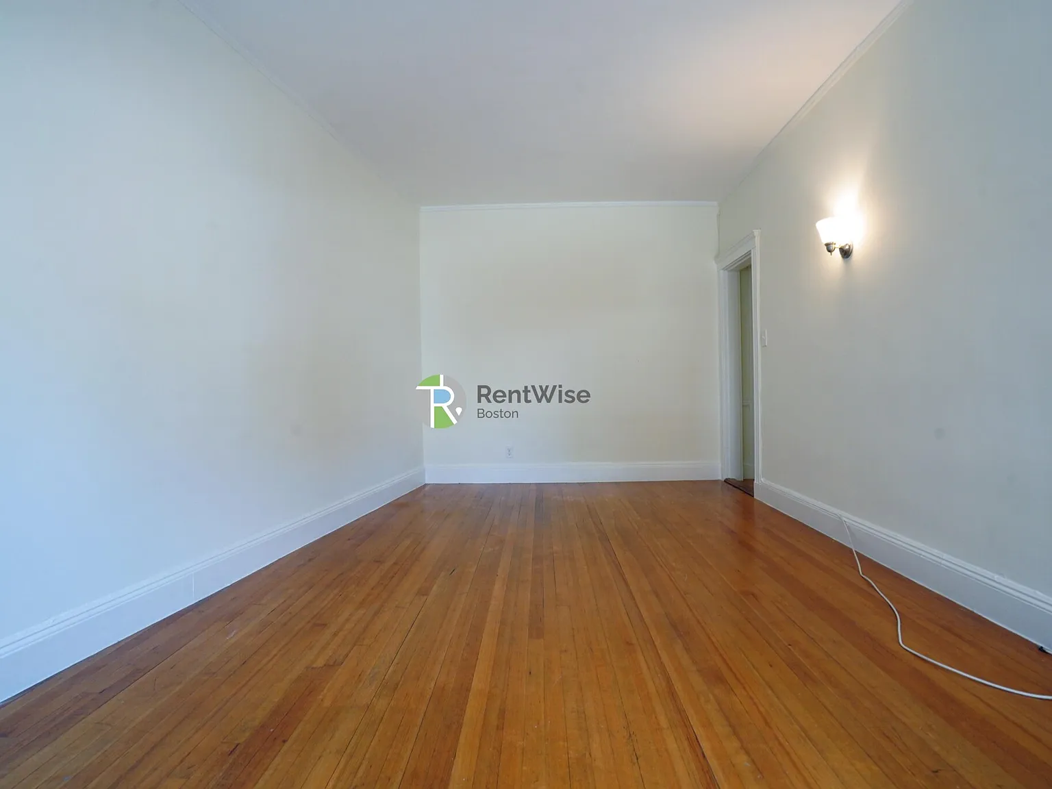 1848 Comm Ave — Photo 3