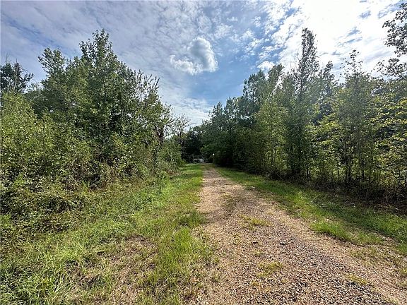 4th image of 290 Ten Mile Rd