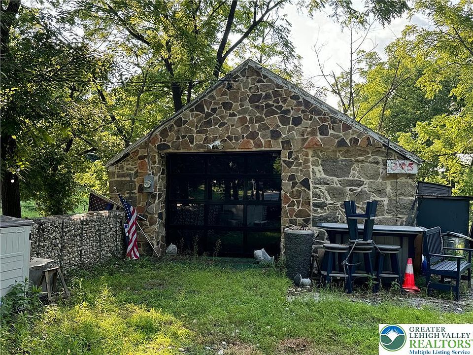 1st image of 395 Mickley Rd