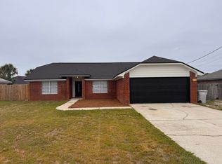 2305 Mary Anne Cir, Navarre, FL 32566