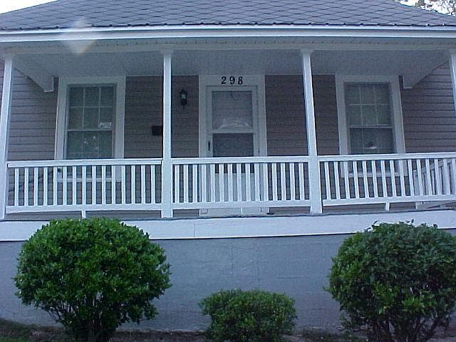 2nd image of 298 Manning St