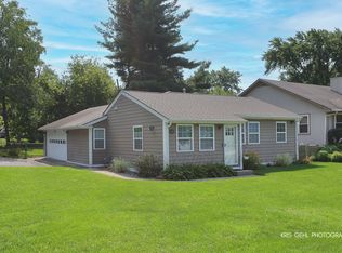 5310 Oak Park Rd, Oakwood Hills, IL 60013