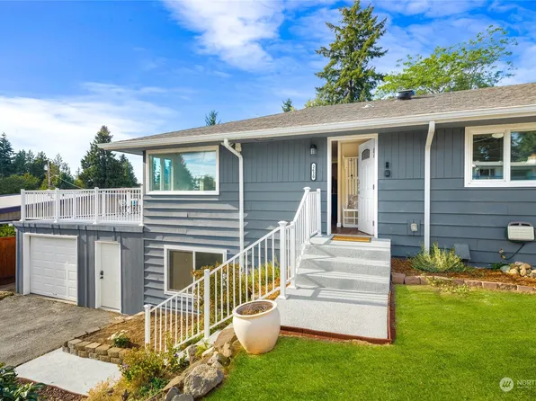 2620 S 227th Place, Des Moines, WA 98198