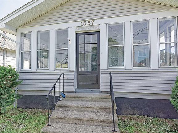 4th image of 1557 Hawthorne St