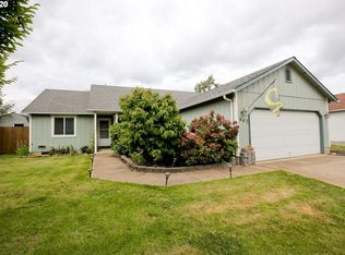 647 Blue Jay Loop, Creswell, OR 97426