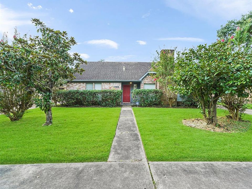 1st image of 1903 Fall Meadow Dr