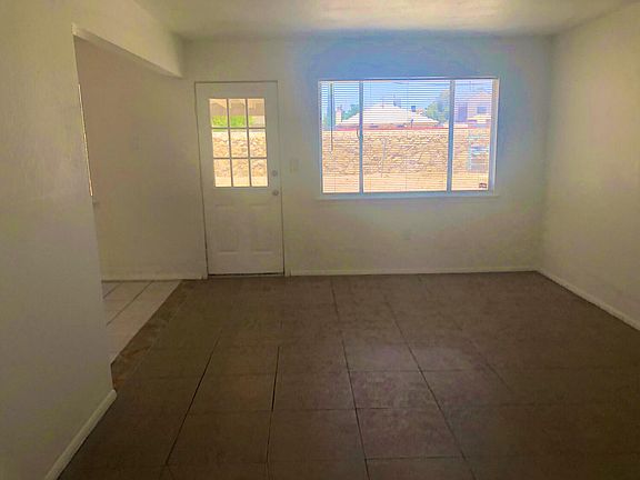 3rd image of 5629 Longview Dr
