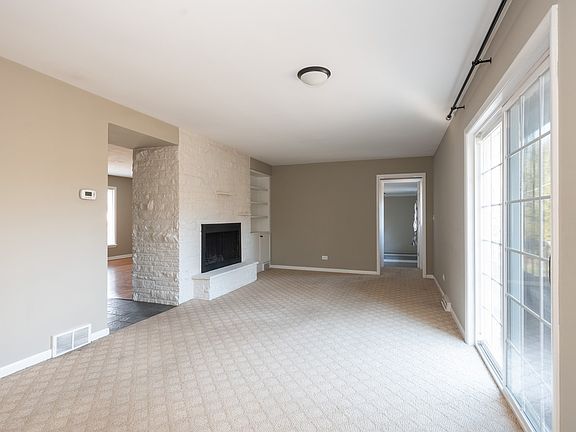 4th image of 309 Ahwahnee Ln
