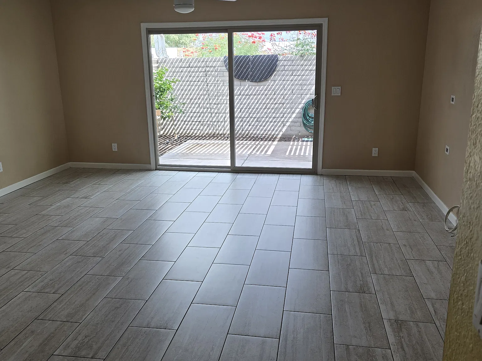 2 bed, 1021 sqft, $1,700 — Photo 3