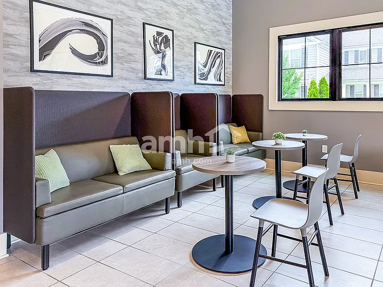 5072 Trailwater Dr — Photo 21